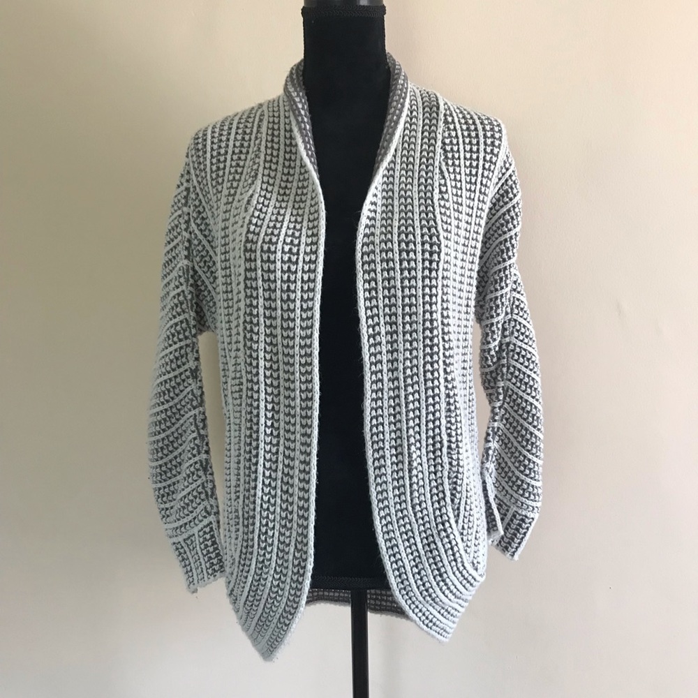 Pink Rose gray and white crochet cardigan